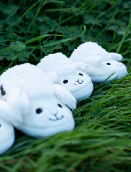 Kapcie wełniane dla dzieci owieczka