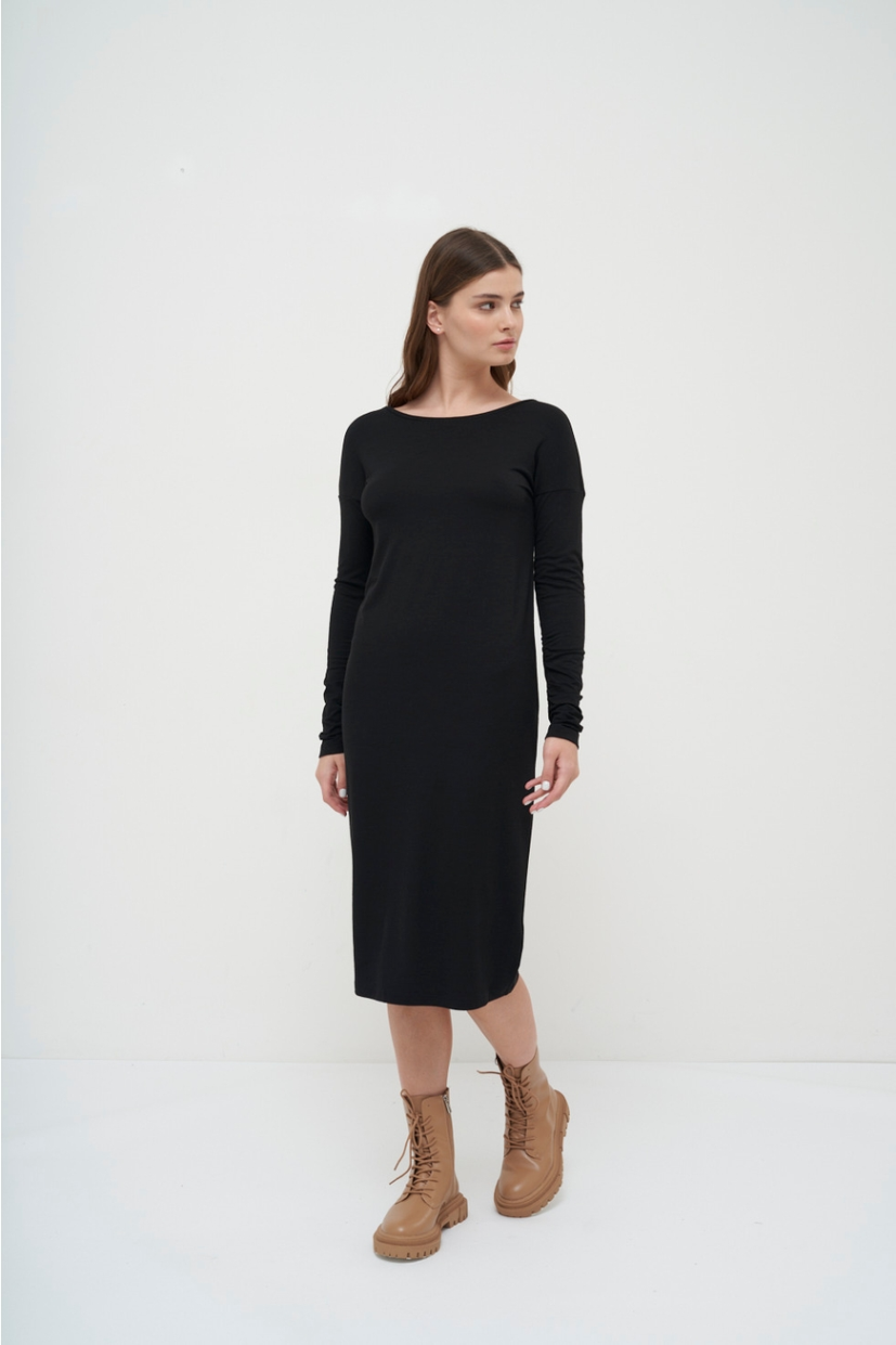 sukienka z dekoltem merino wool